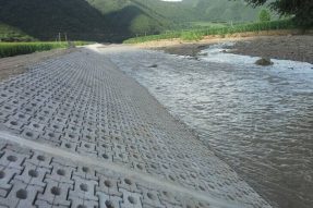 河道护坡施工方式类别